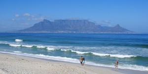 By Danie van der Merwe from Cape Town, South Africa (View of Table Mountain from Bloubergstrand)